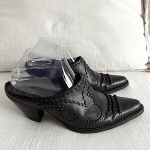 White Mountain Black Leather Western Mules